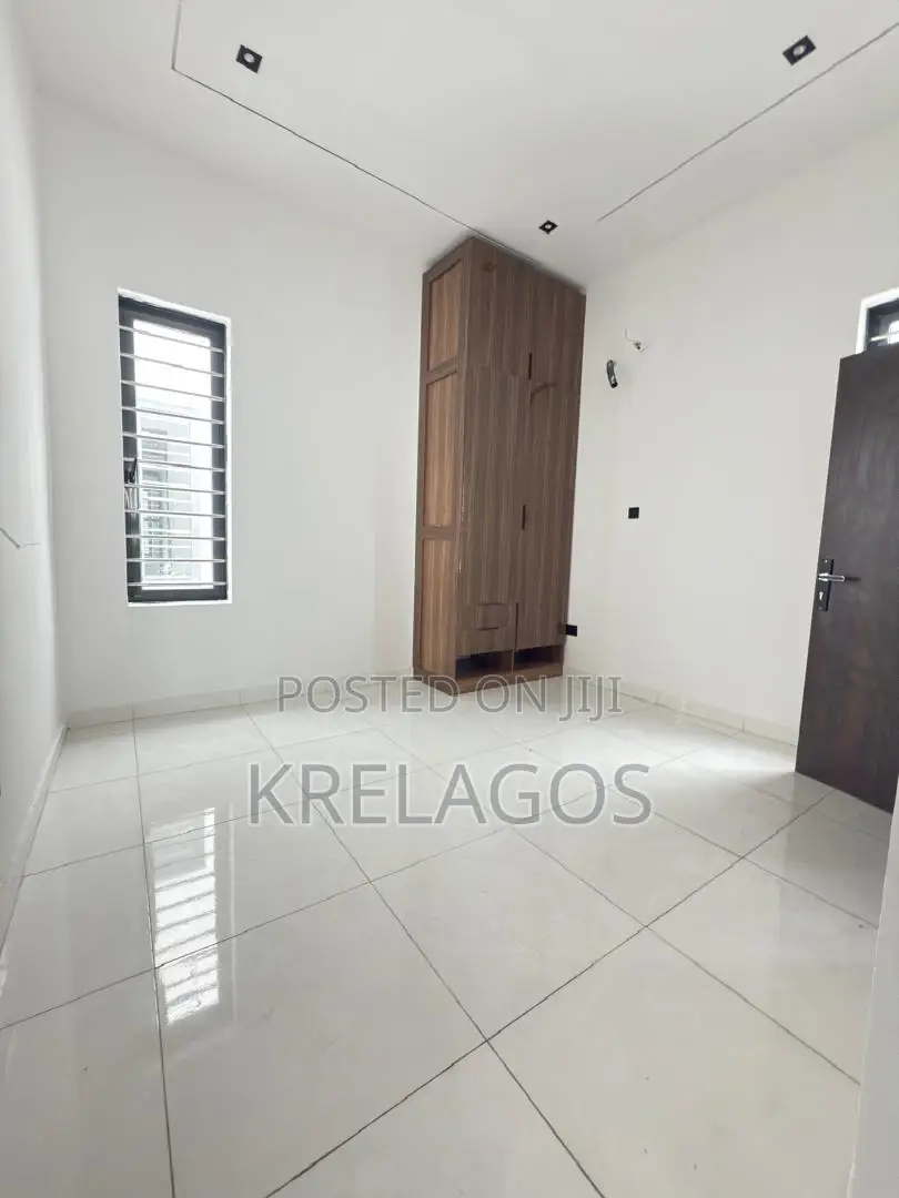 4bdrm Duplex in Ado / Ajah for sale