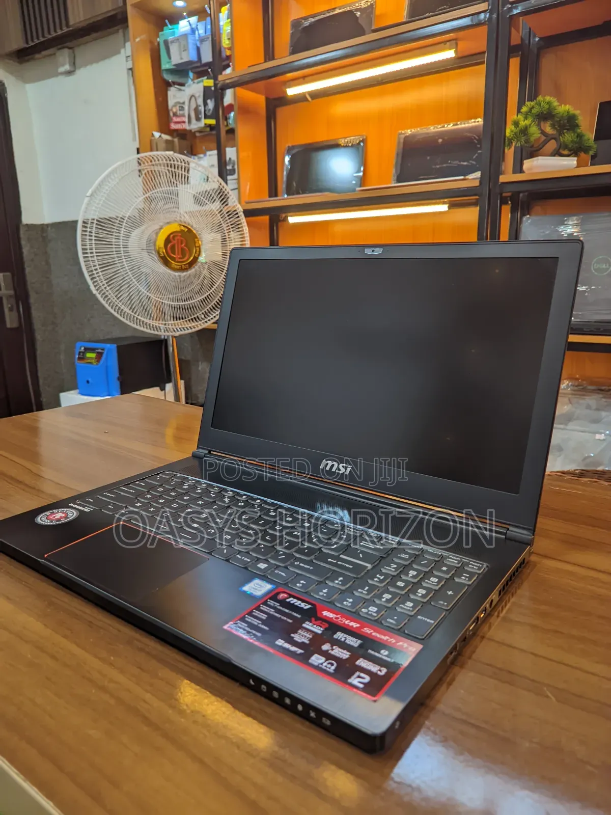 Laptop MSI GS63VR 7RF Stealth Pro 16GB Intel Core I7 SSD 512GB