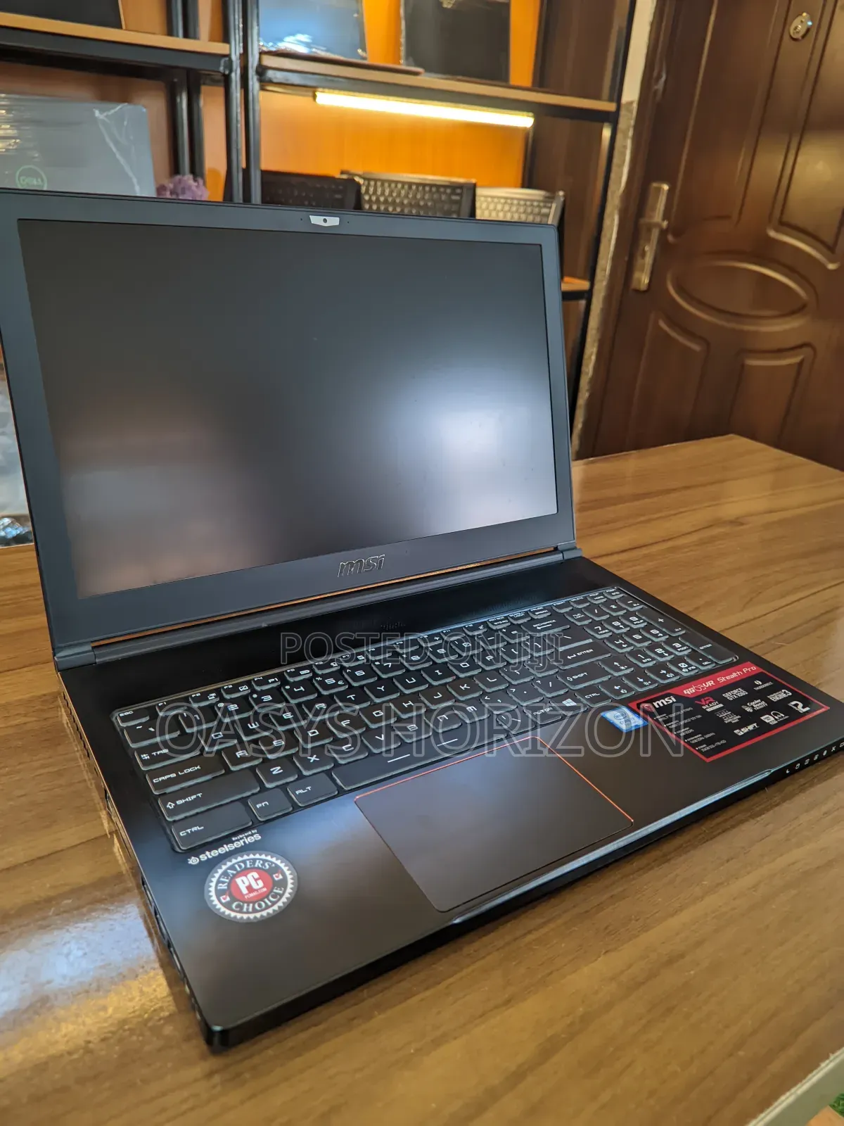 Laptop MSI GS63VR 7RF Stealth Pro 16GB Intel Core I7 SSD 512GB