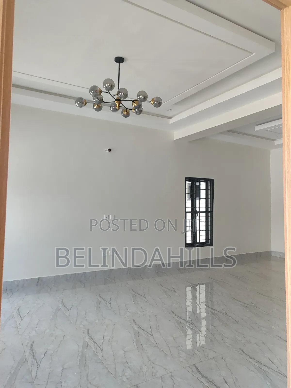 5bdrm Townhouse/Terrace in Kado for sale