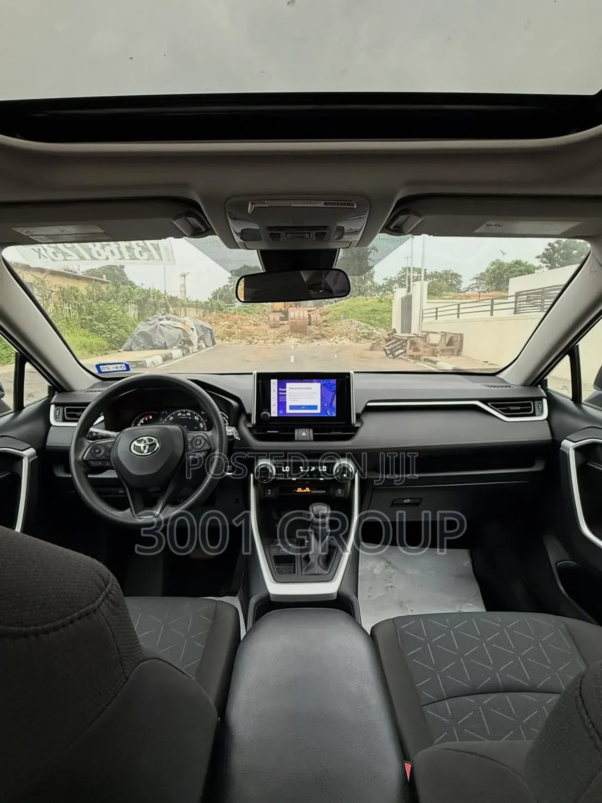 Toyota RAV4 XLE AWD 2023 Gray