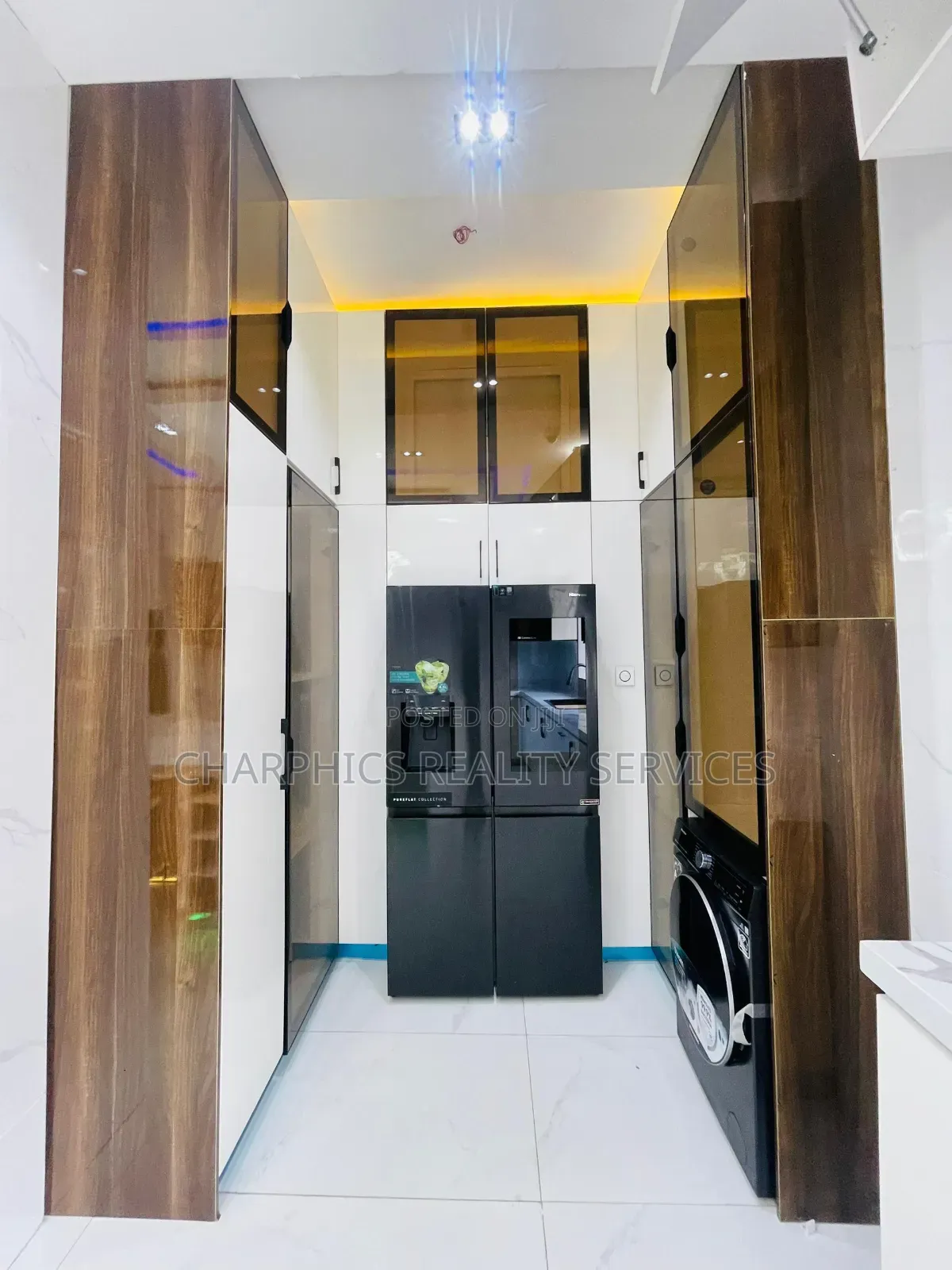 6bdrm Duplex in Ikate for sale
