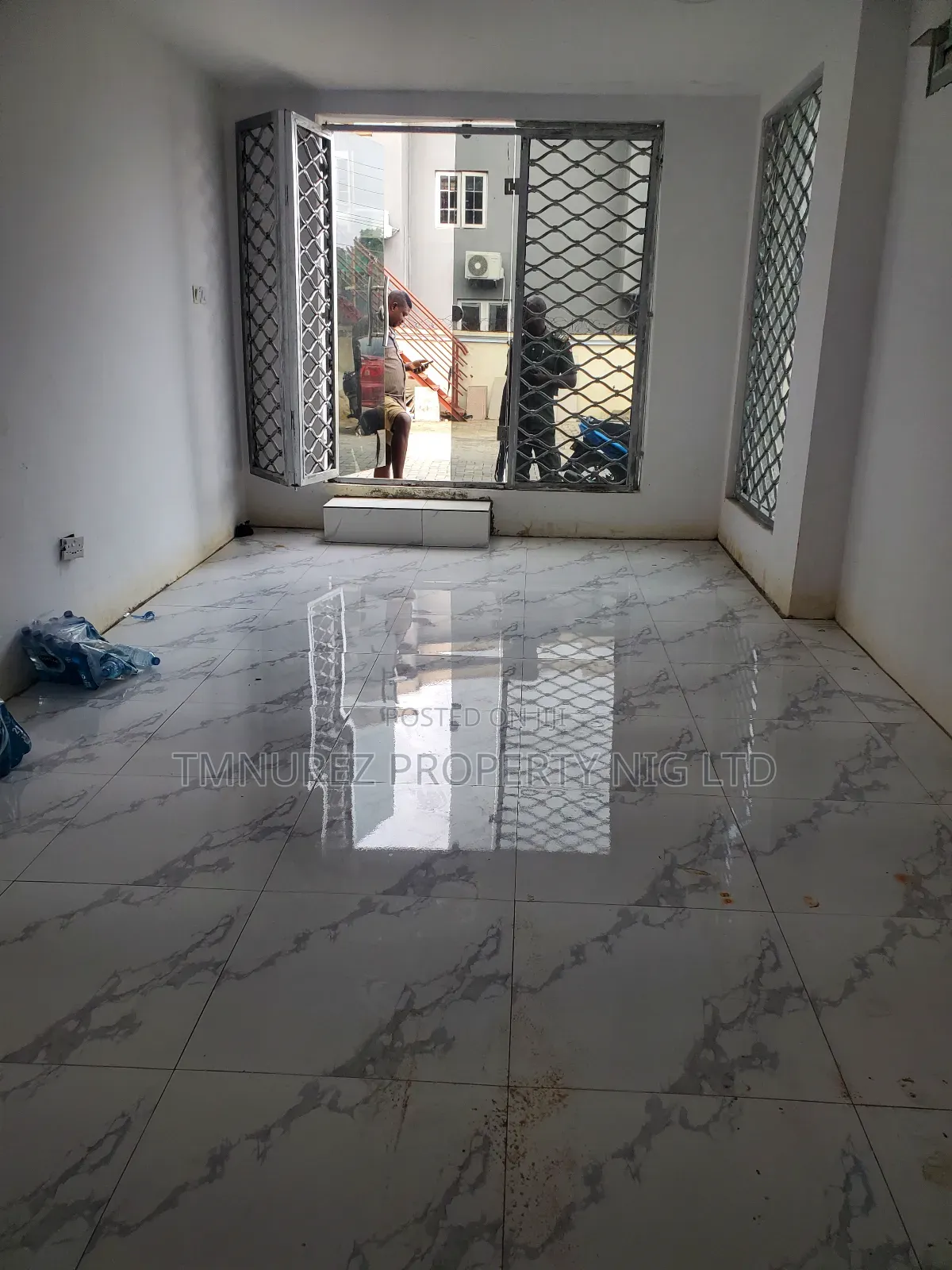 Groundfloor Shop for Rent Lekki Phase1