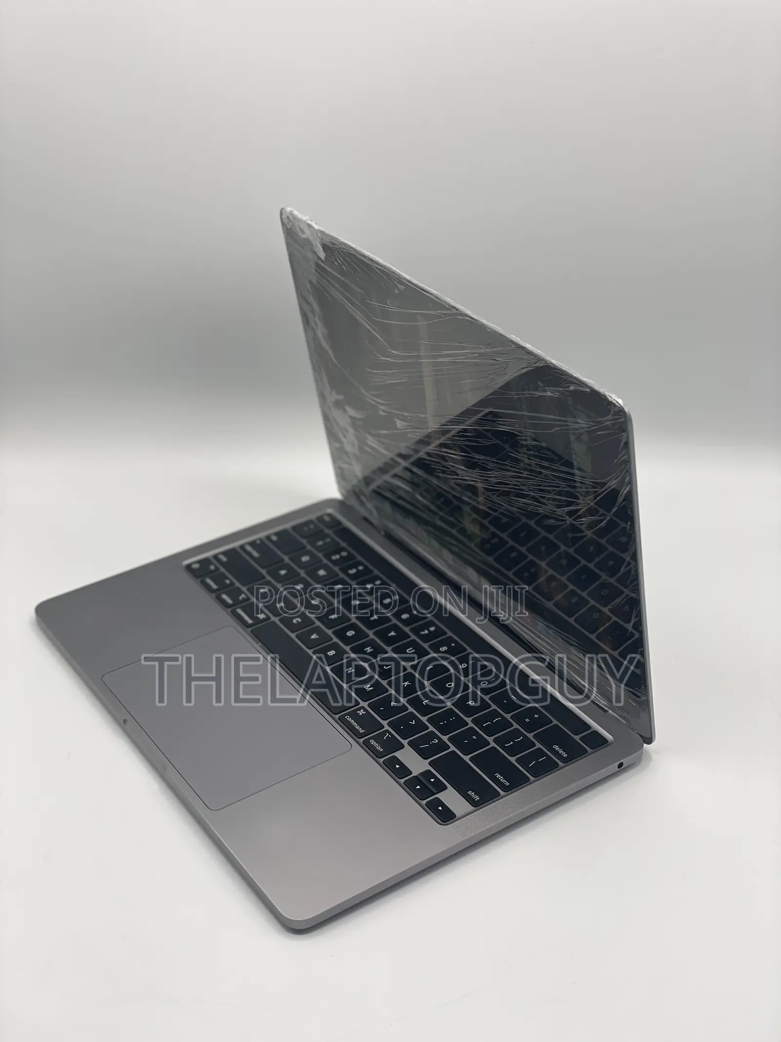 Laptop Apple MacBook Pro 2022 M2 8GB Apple M2 SSD 512GB