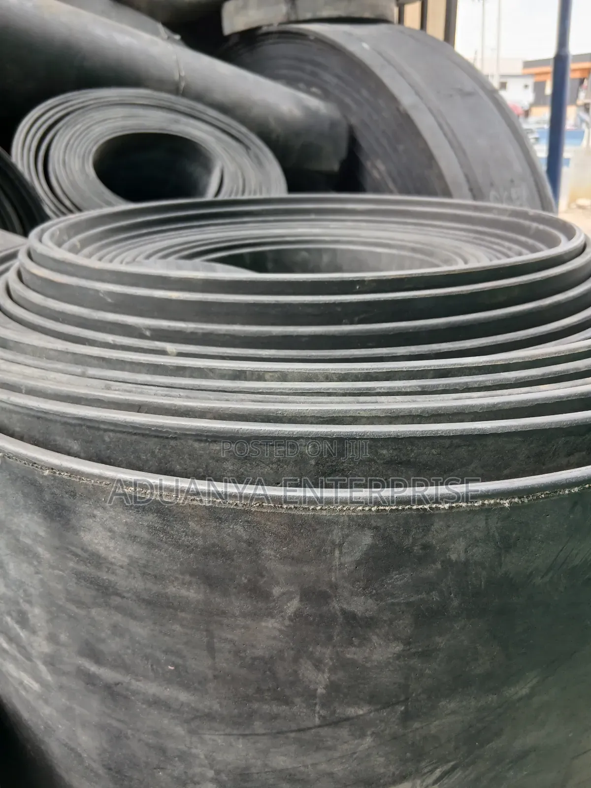 Industrial Rubber Conveyor Belt / Transmission Belt (Thk 6mm - 20mm)