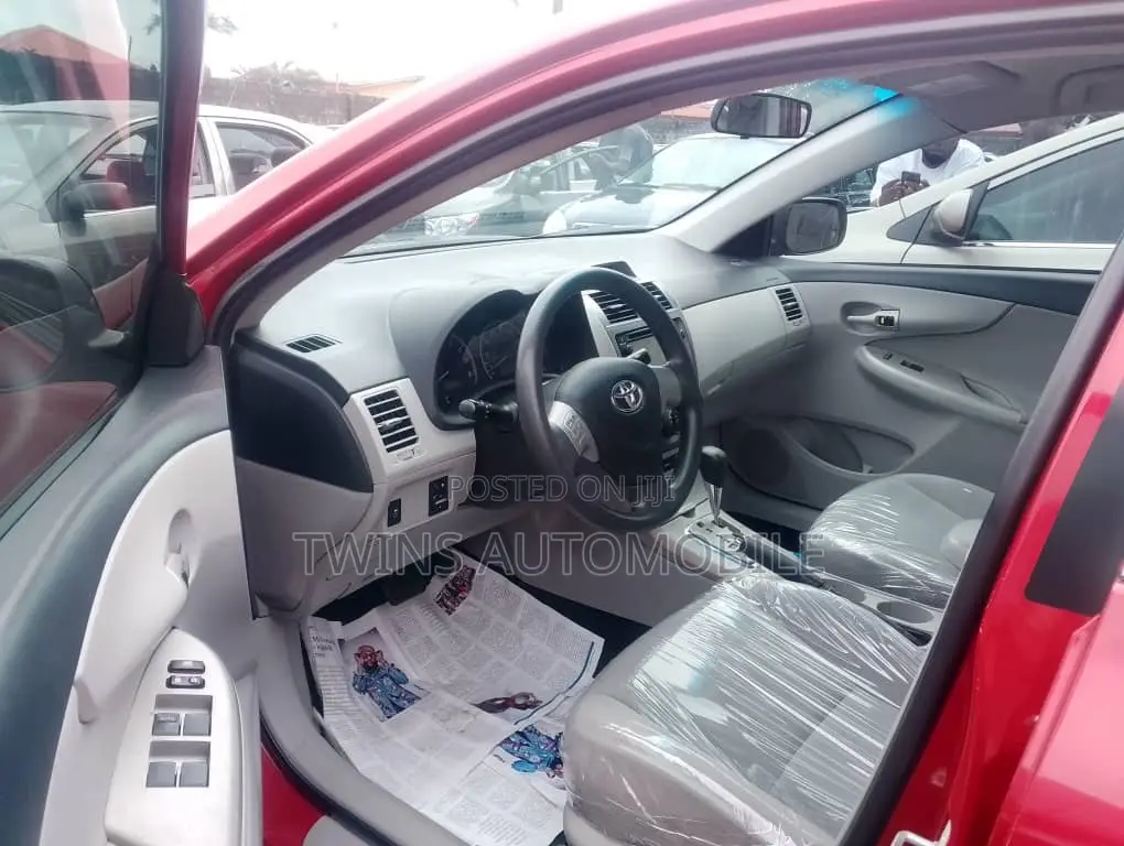 Toyota Corolla LE 4dr Sedan (1.8L 4cyl 4A) 2012 Red