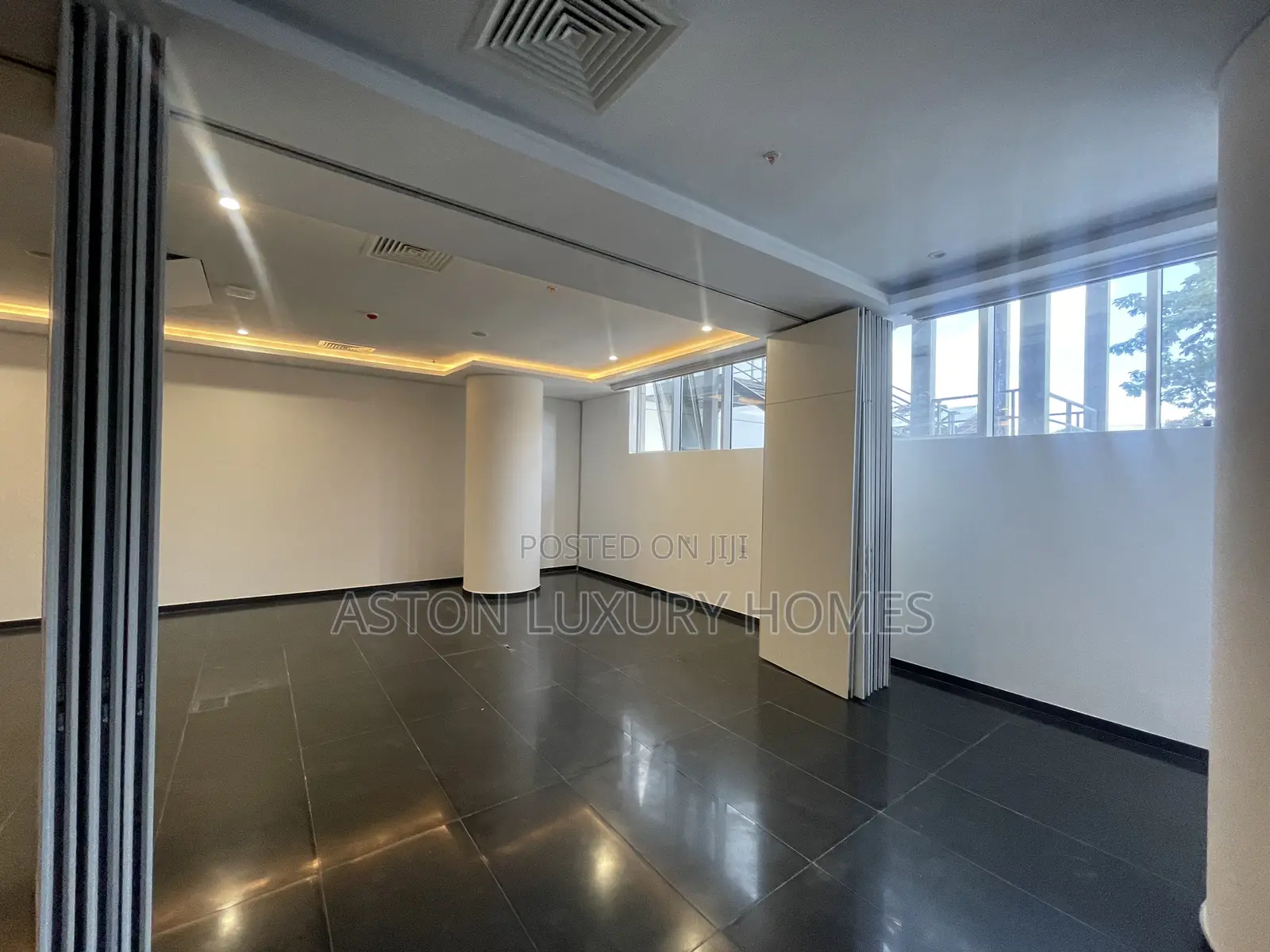 Premium 222sqm Office Space for Rent