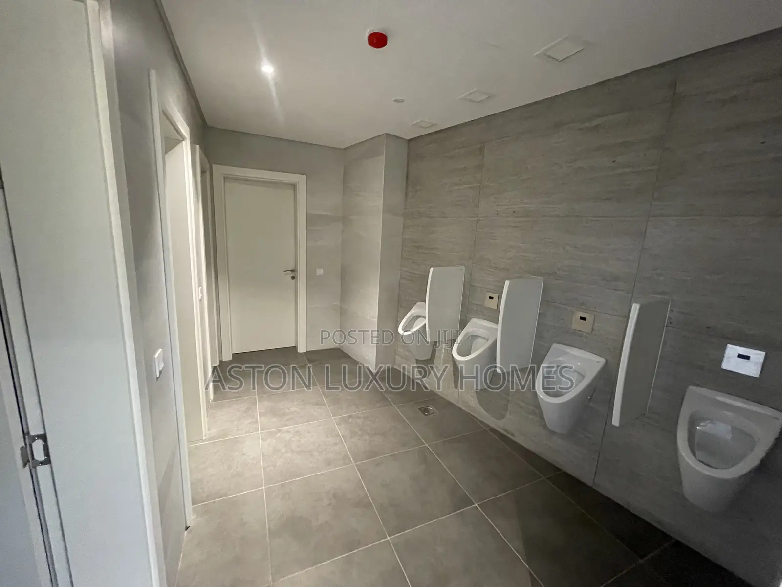 Premium 371 SQM Office Space