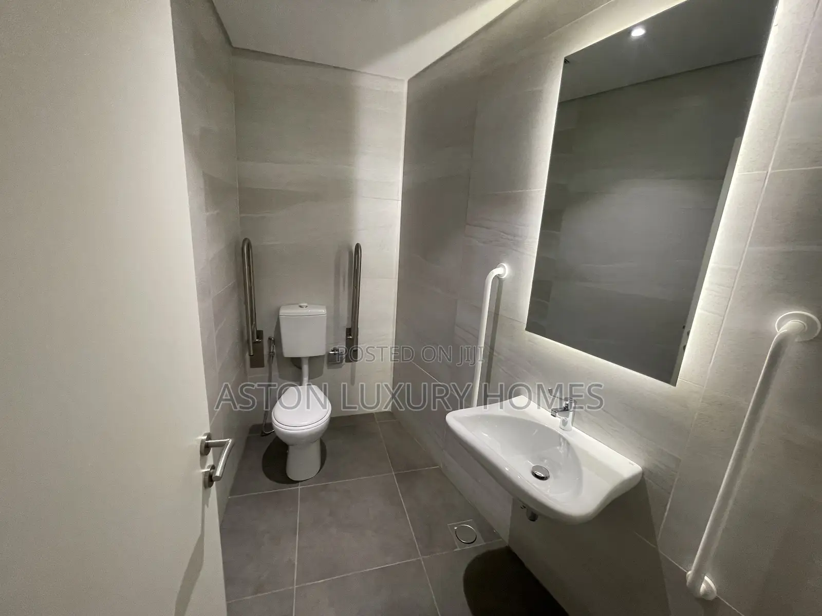 Premium 371 SQM Office Space