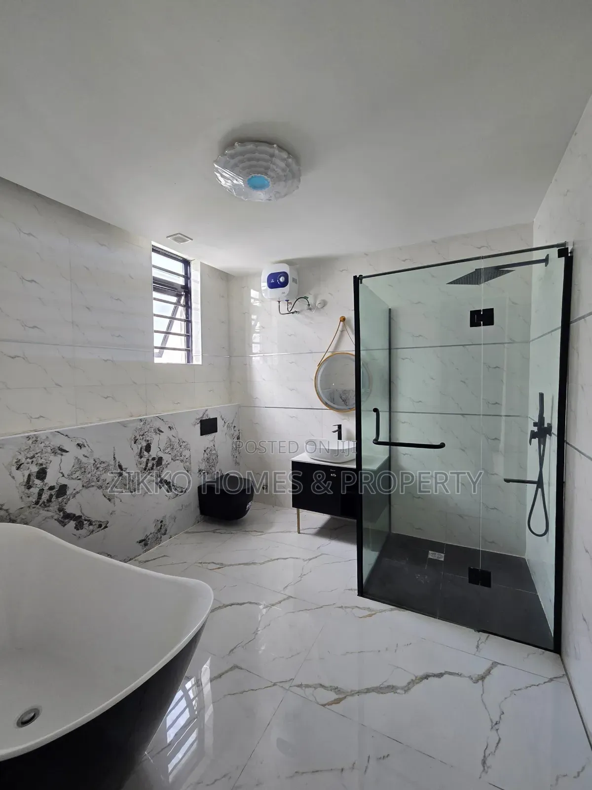 5bdrm Duplex in Lekki Phase 1 for sale