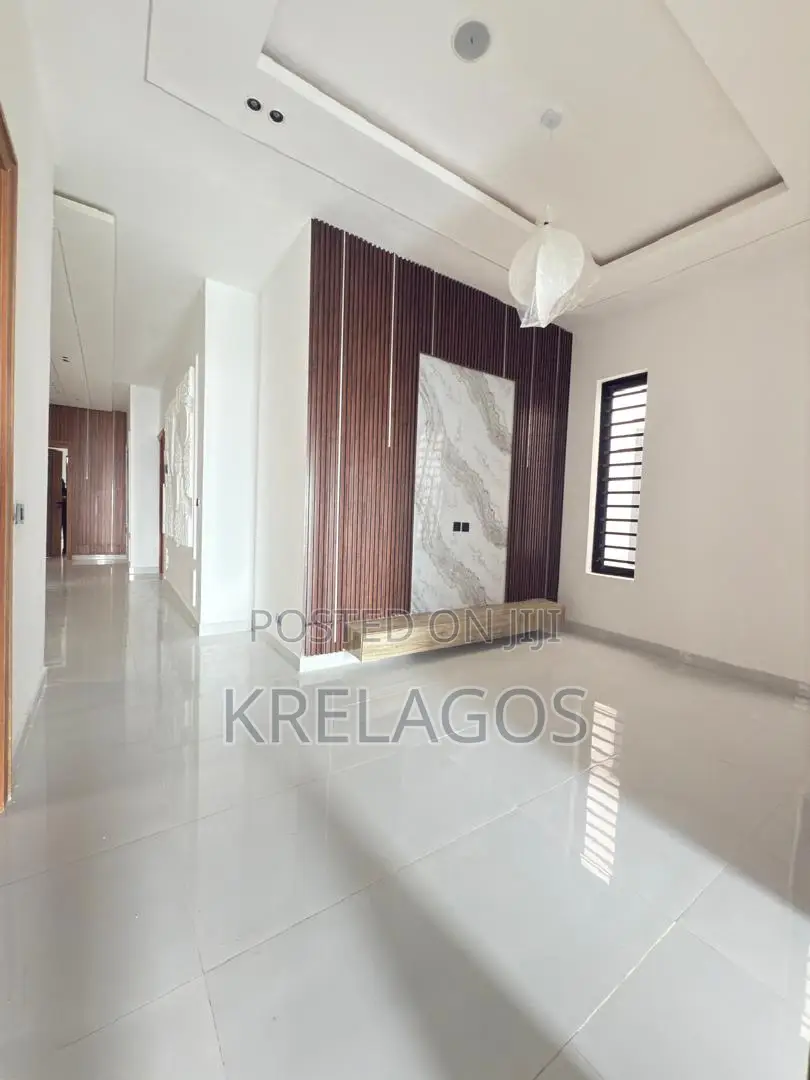 5bdrm Duplex in Ado / Ajah for sale