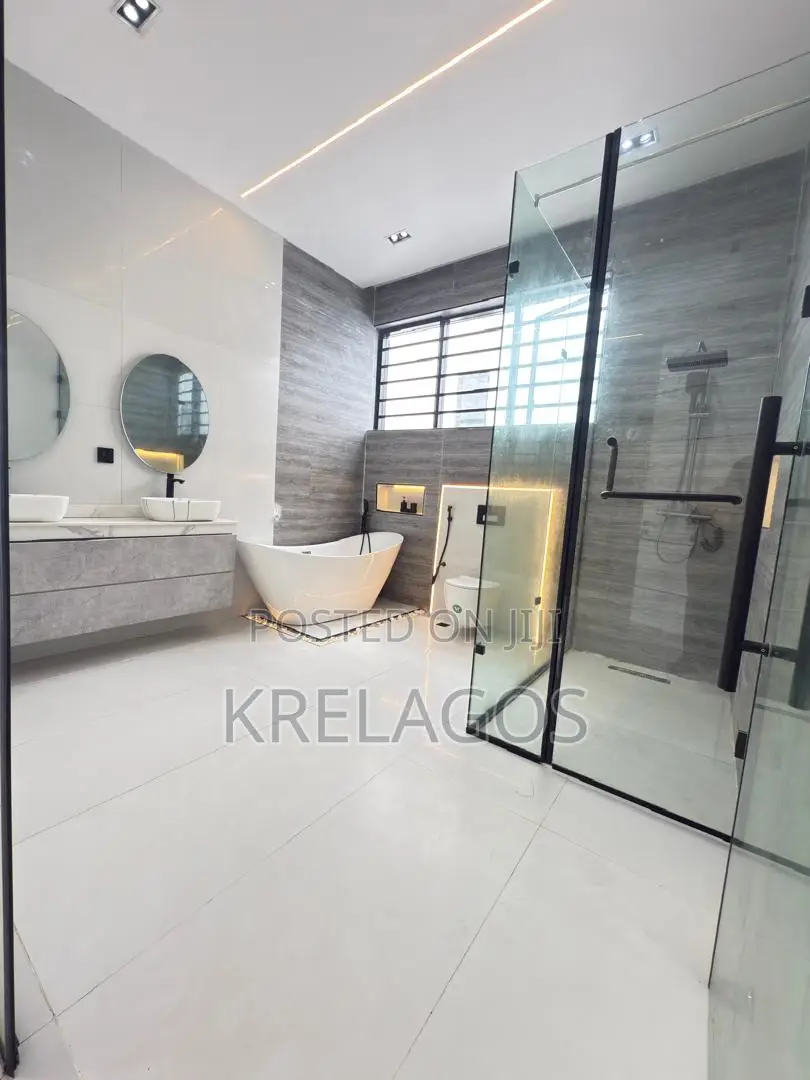 5bdrm Duplex in Ado / Ajah for sale