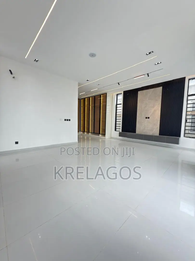 5bdrm Duplex in Ado / Ajah for sale