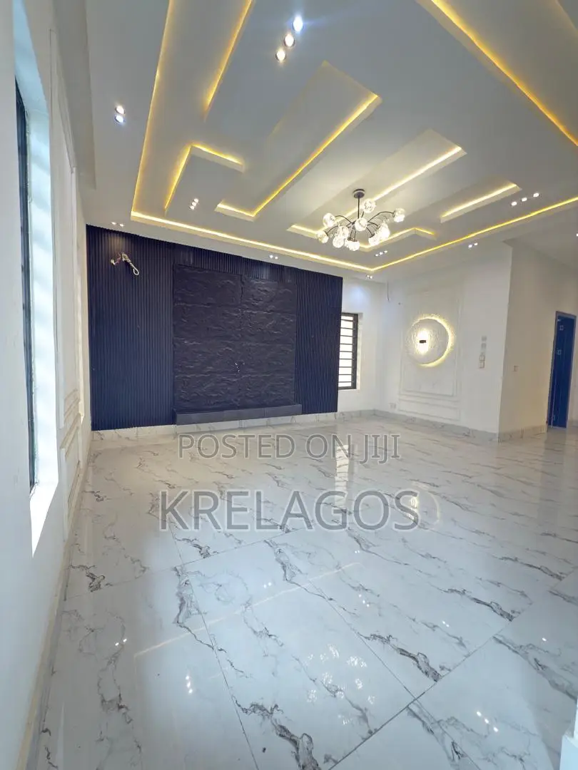 5bdrm Duplex in Ado / Ajah for sale