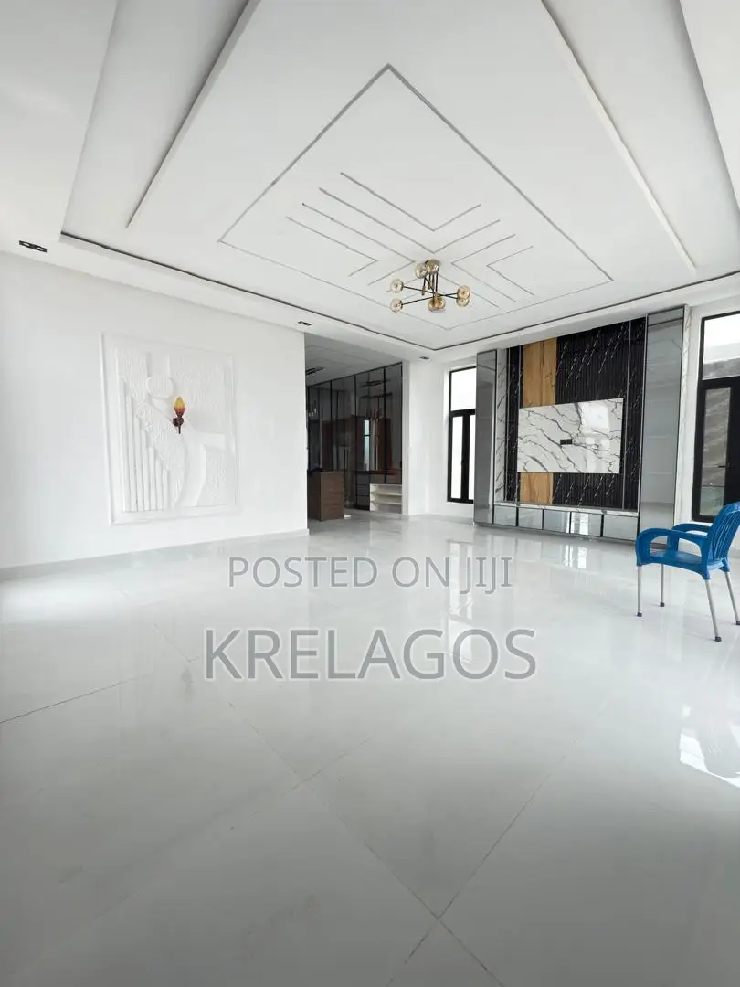 5bdrm Duplex in Ado / Ajah for sale