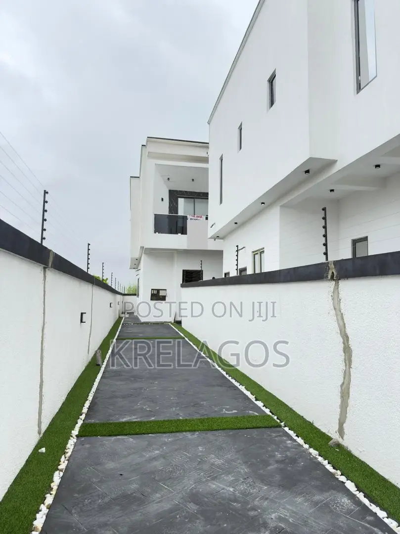 4bdrm Duplex in Ado / Ajah for sale