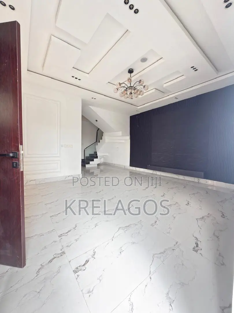 4bdrm Duplex in Ado / Ajah for sale