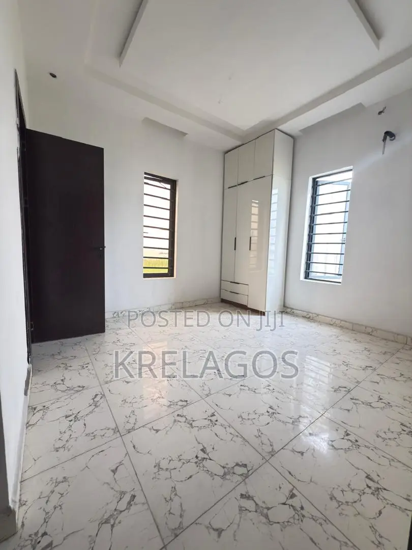 4bdrm Duplex in Ado / Ajah for sale