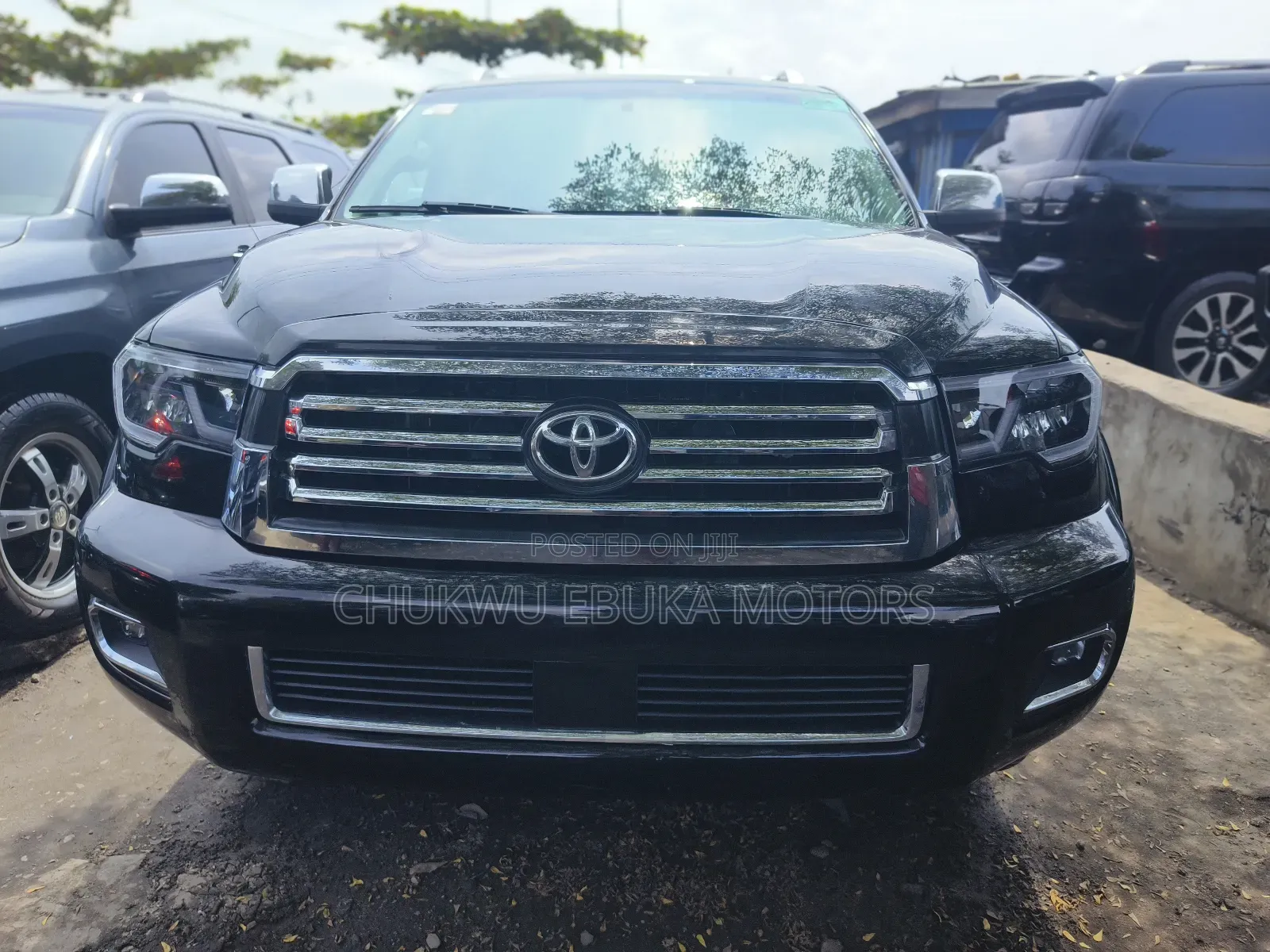 Toyota Sequoia Platinum w/FFV 4x4 2018 Black