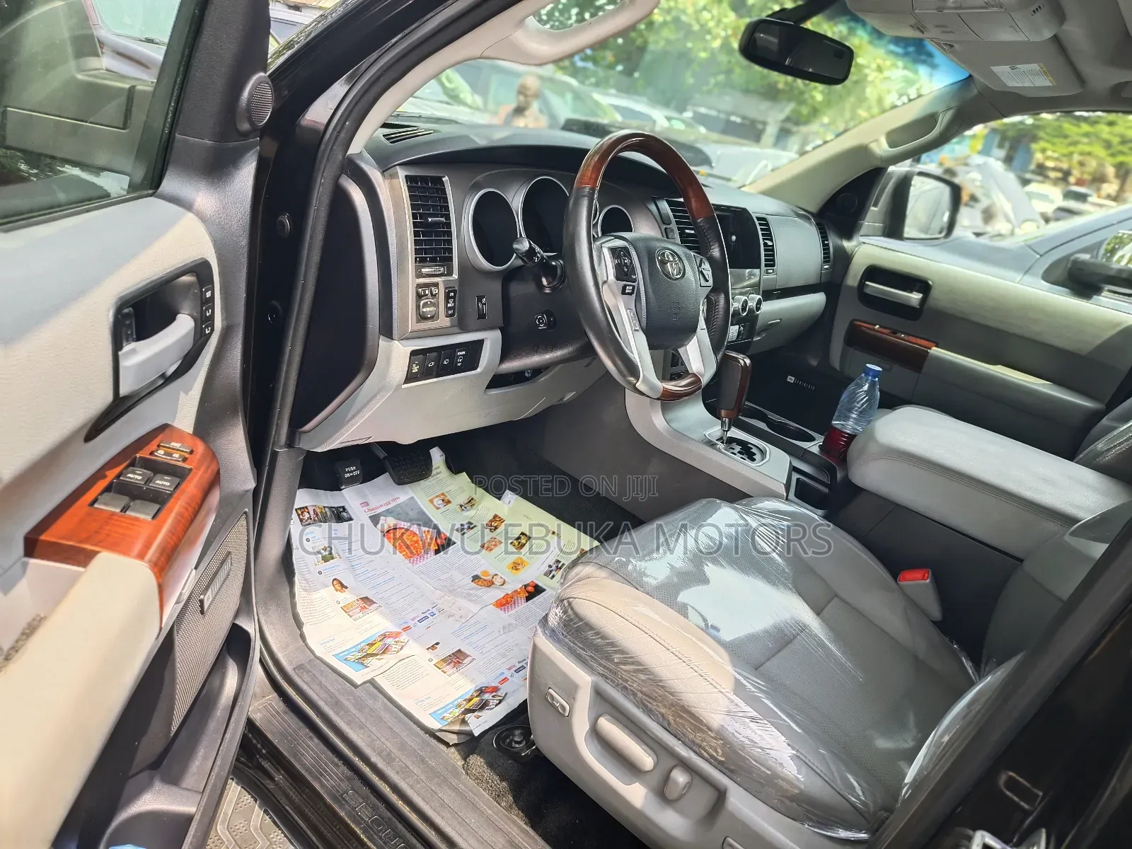 Toyota Sequoia Platinum w/FFV 4x4 2018 Black