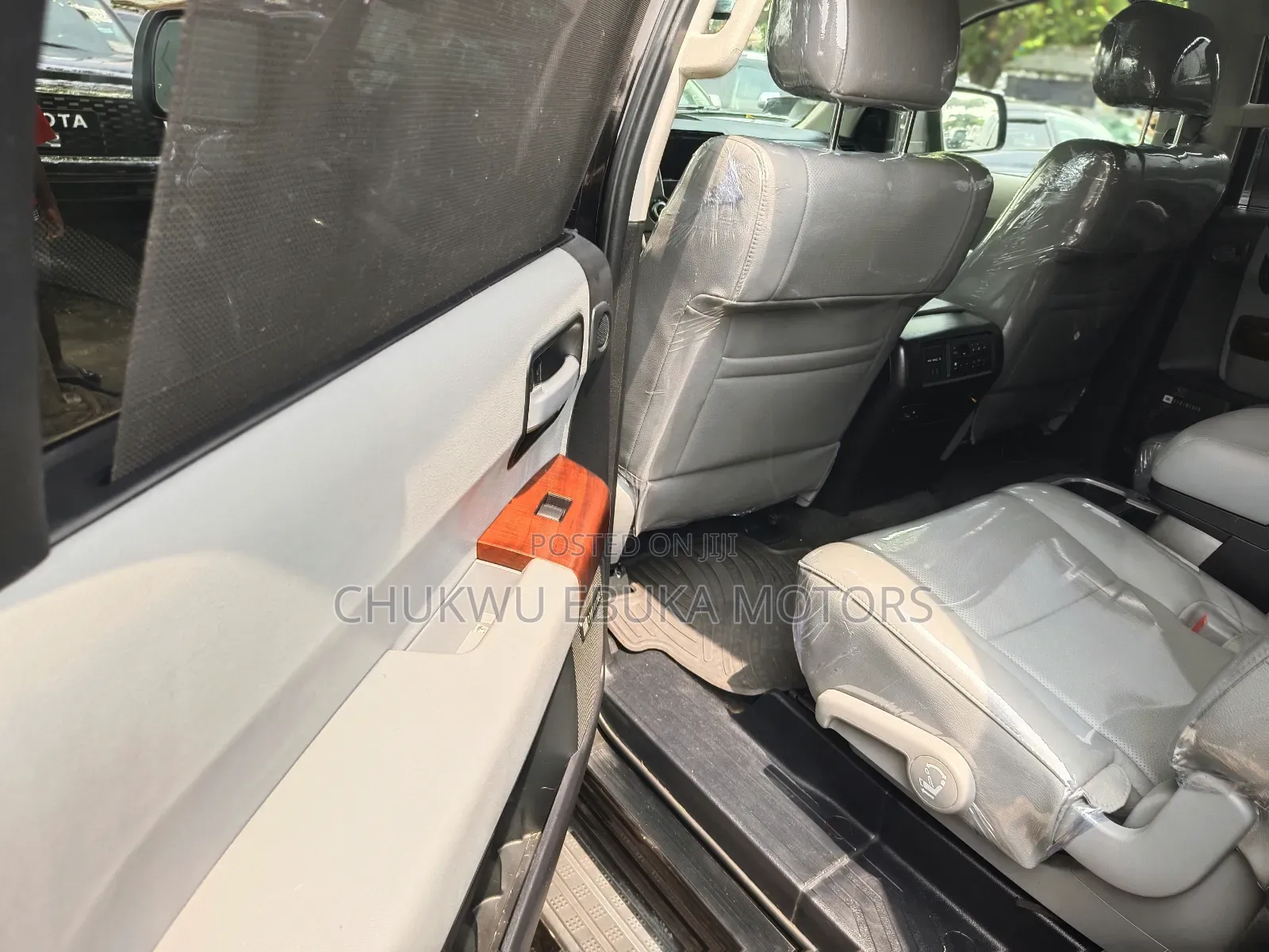 Toyota Sequoia Platinum w/FFV 4x4 2018 Black