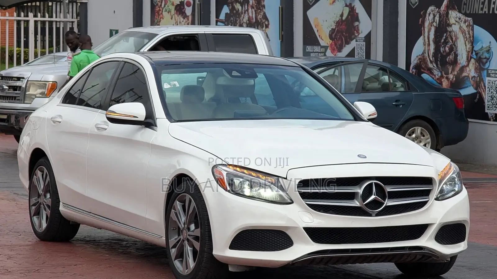 Mercedes-Benz C300 Luxury 4matic Sedan AWD (2.0L 4cyl 7A) 2017 White