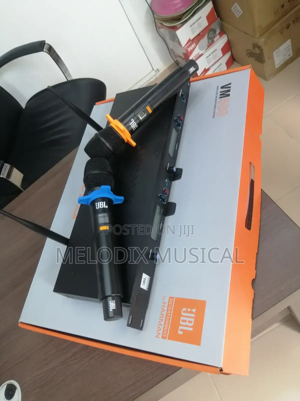 JBL Vm500 Professional Dual Wireless Microphone