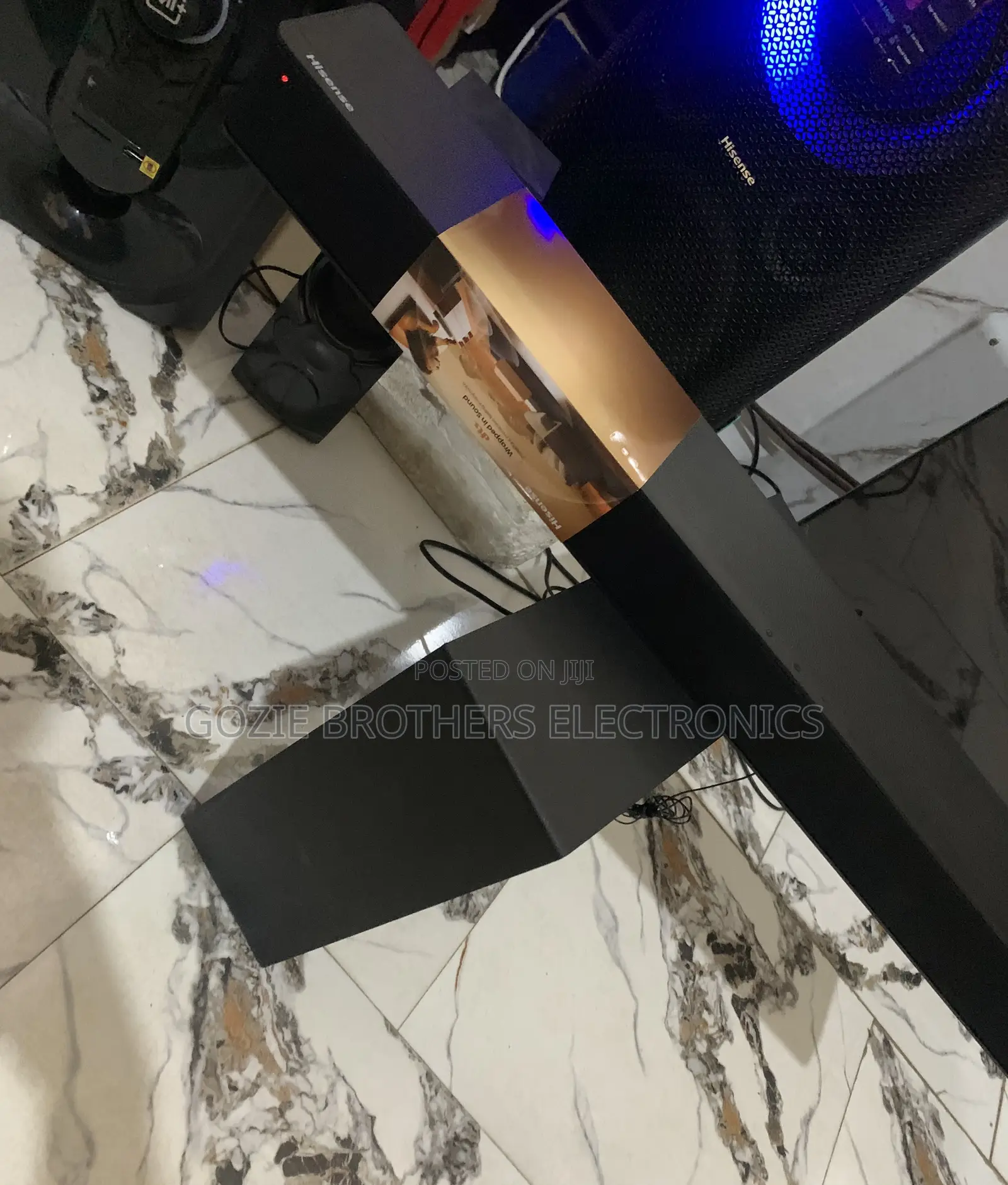 Hisense 2.1 Sound Bar 240 Watts Wireless Connection