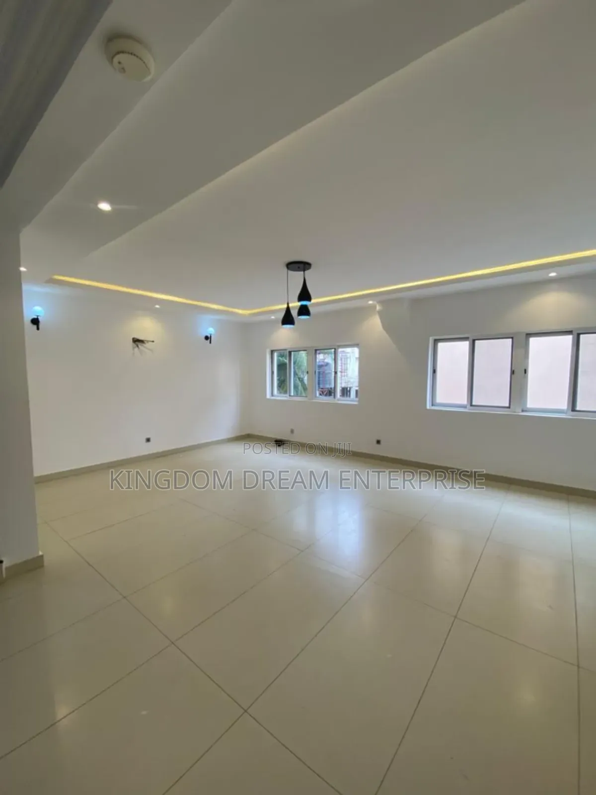 4bdrm Duplex in Lekki Phase 1 for rent