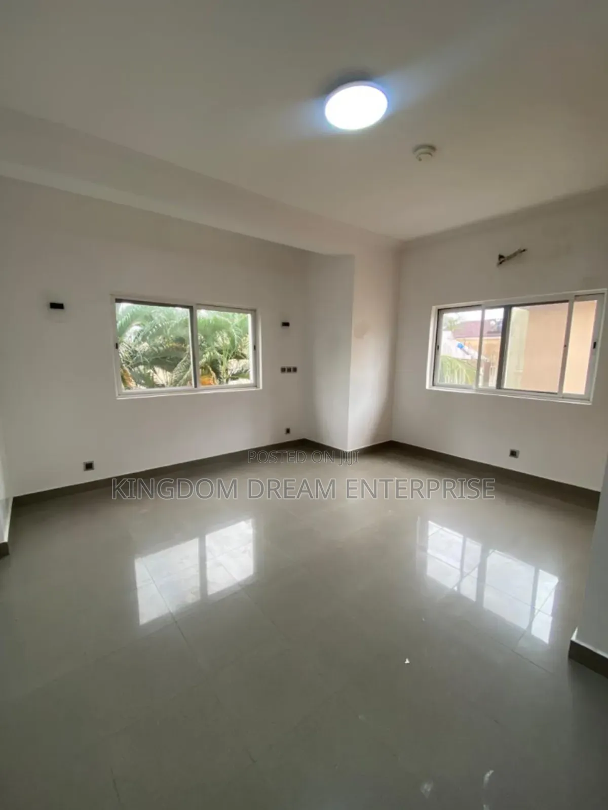 4bdrm Duplex in Lekki Phase 1 for rent