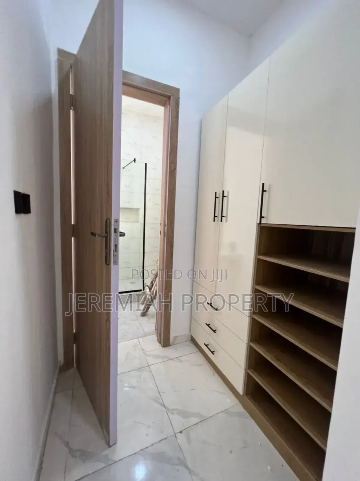 5bdrm Duplex in Chevron Estate Lekki for sale