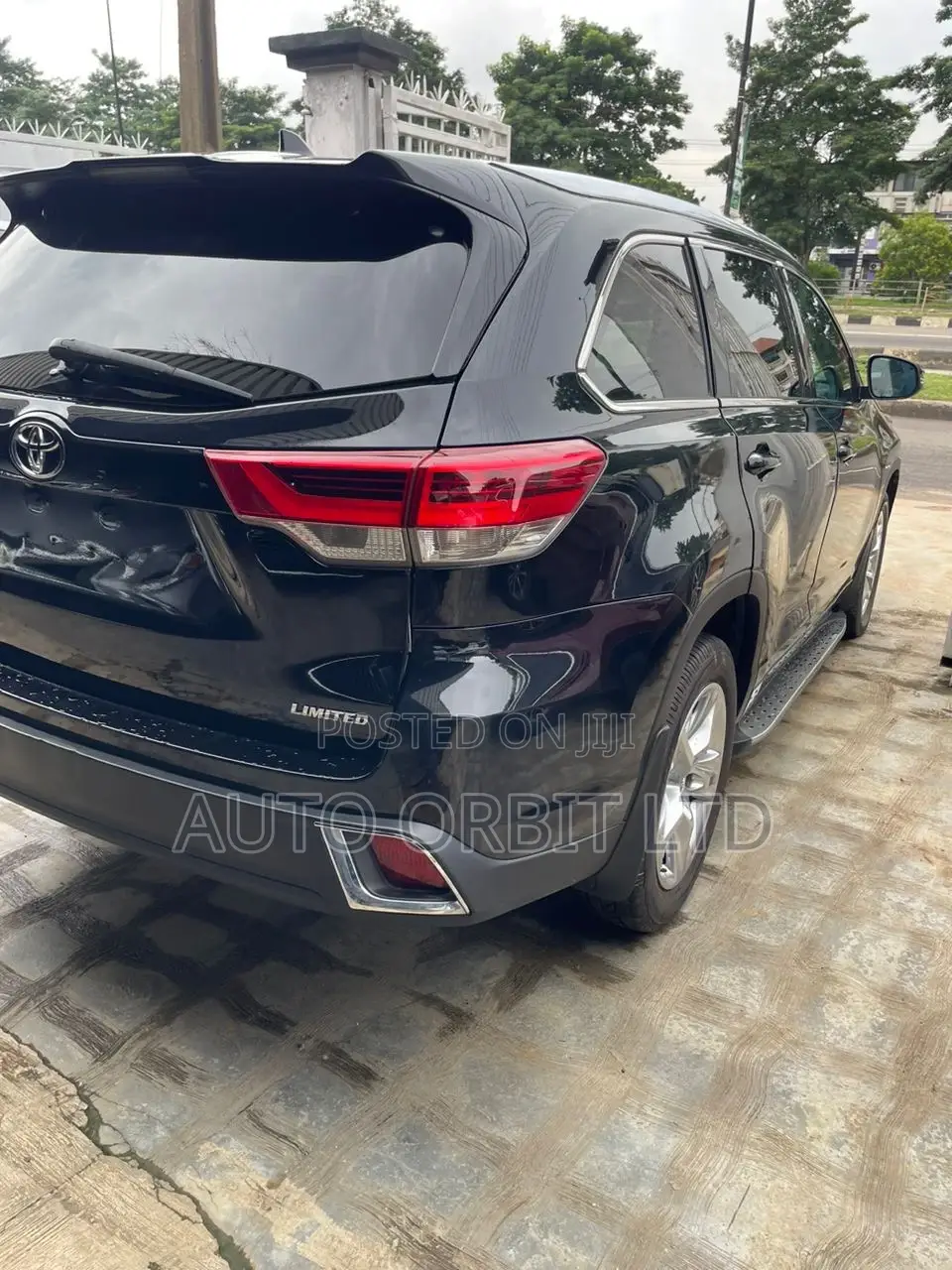 Toyota Highlander Limited 4x2 V6 (3.5L 6cyl 8A) 2018 Black
