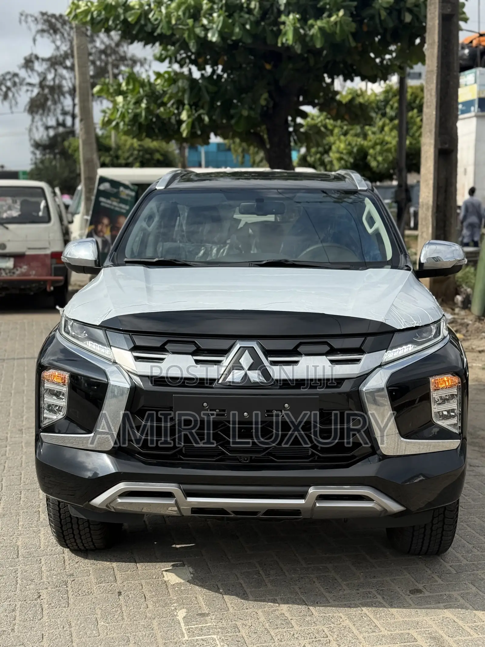 New Mitsubishi Montero Sport 2025 Black