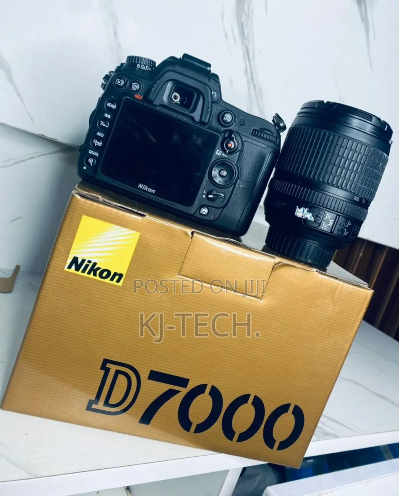 Nikon Digital Camera (D7000)