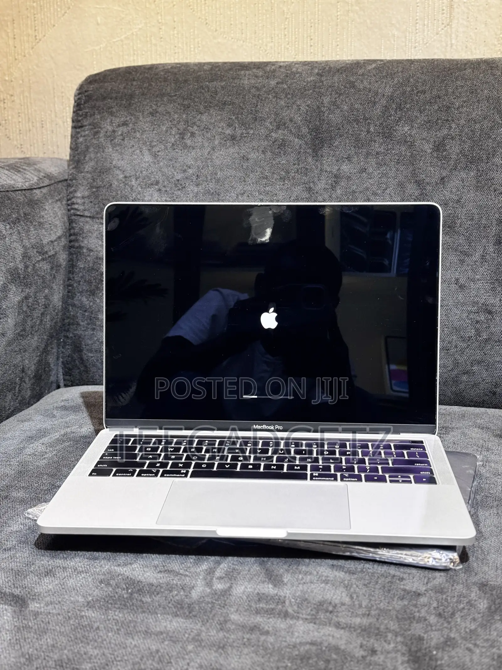 Laptop Apple MacBook Pro 2020 8GB Intel Core i5 SSD 256GB