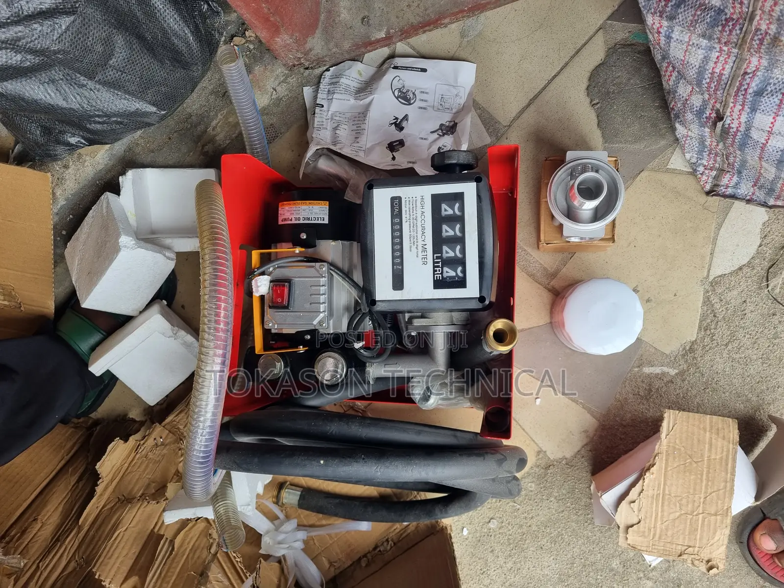Electric Diesel Oil Transfer Pump With a Built-in Meter.