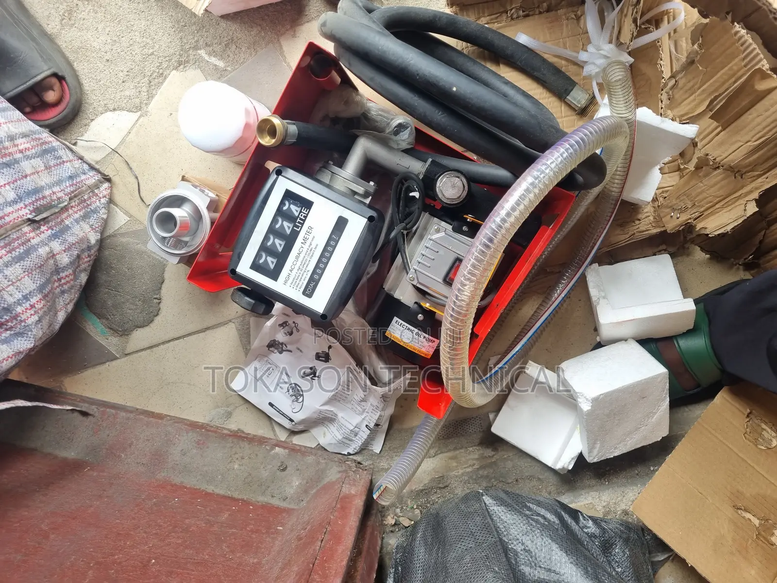 Electric Diesel Oil Transfer Pump With a Built-in Meter.