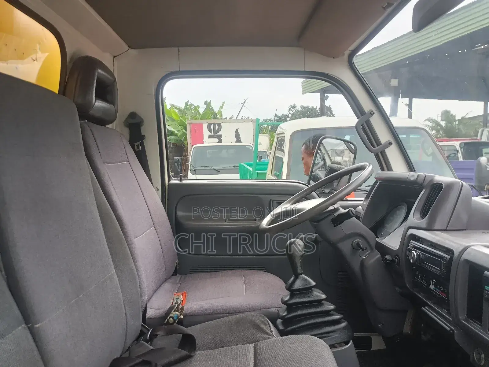 Nissan Cabstar Container Truck