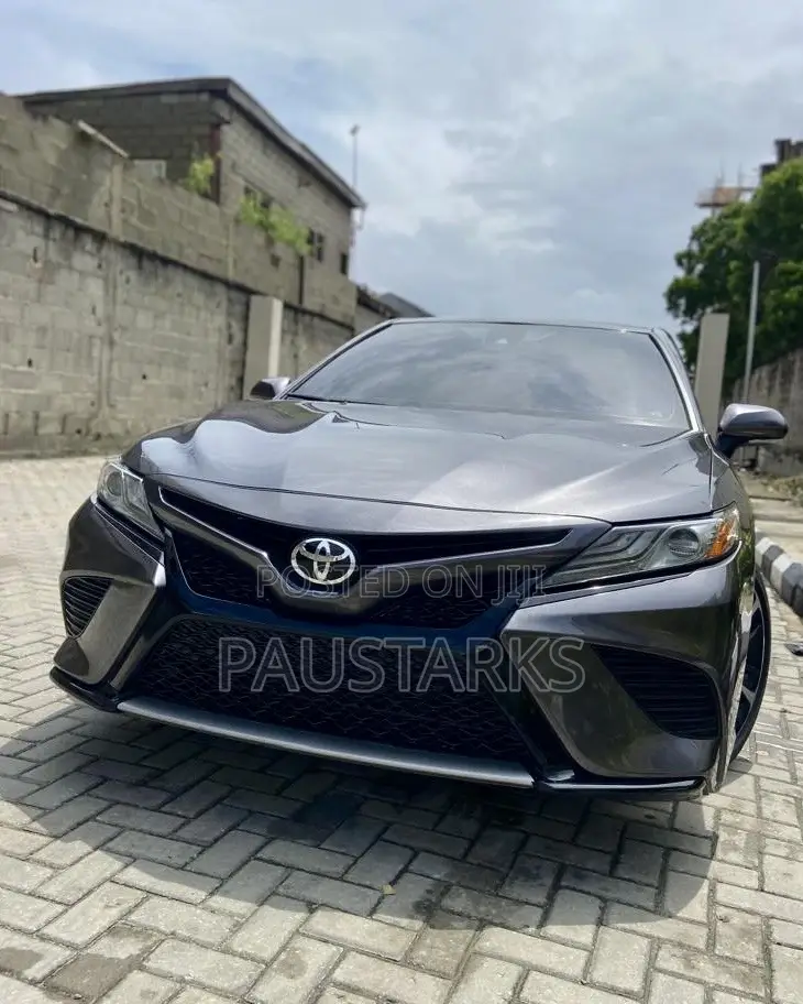 Toyota Camry XSE FWD 2020 Gray