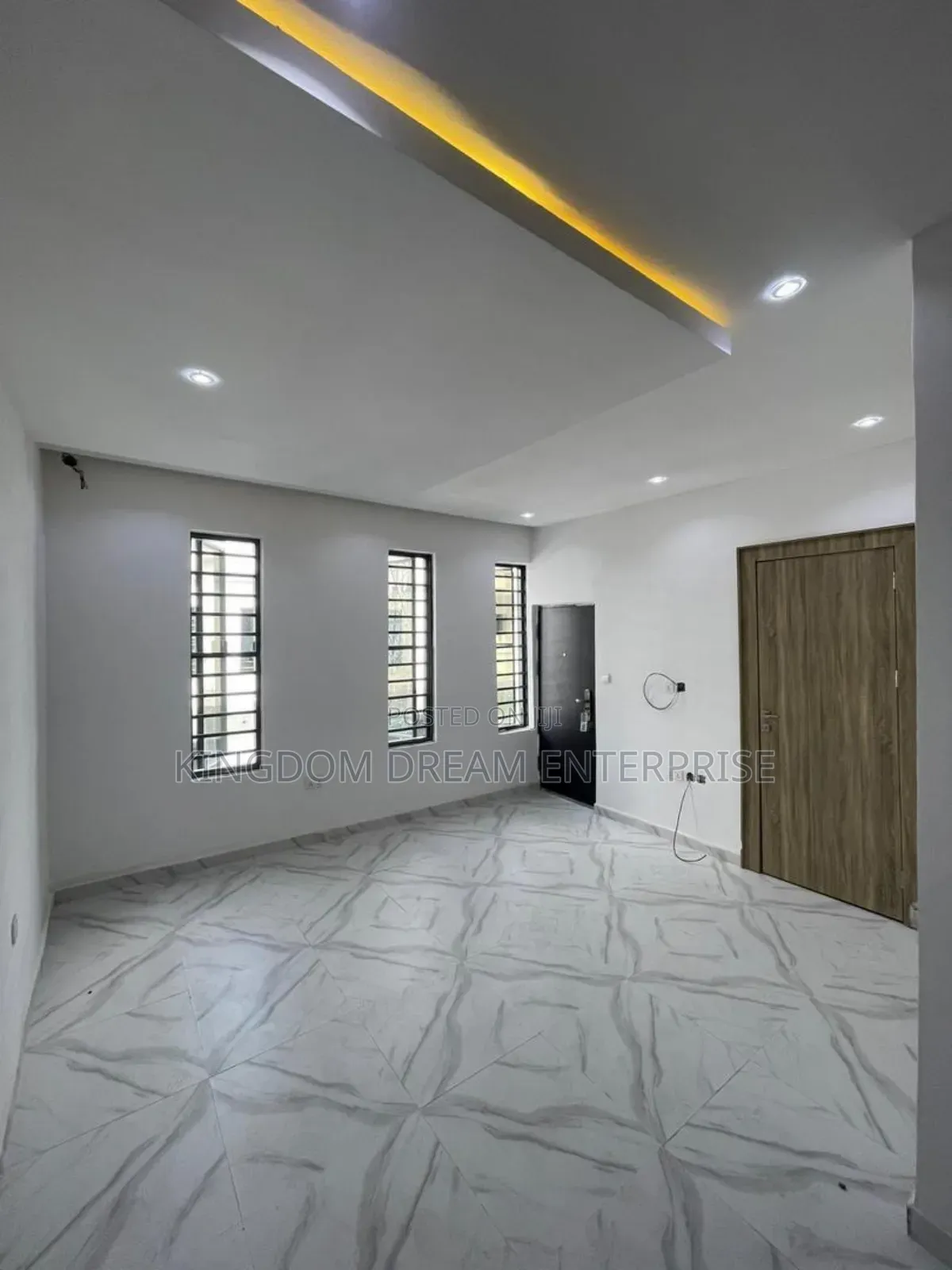 4bdrm Duplex in Ajah for sale