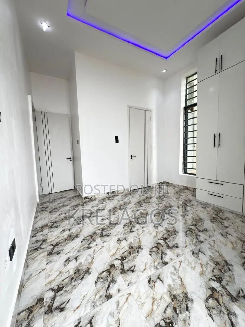 4bdrm Duplex in Ado / Ajah for sale