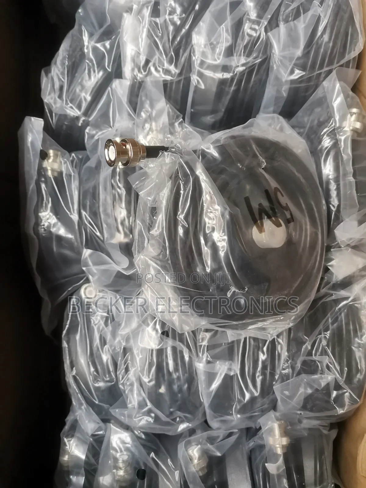 Magnetic Mobile Antenna