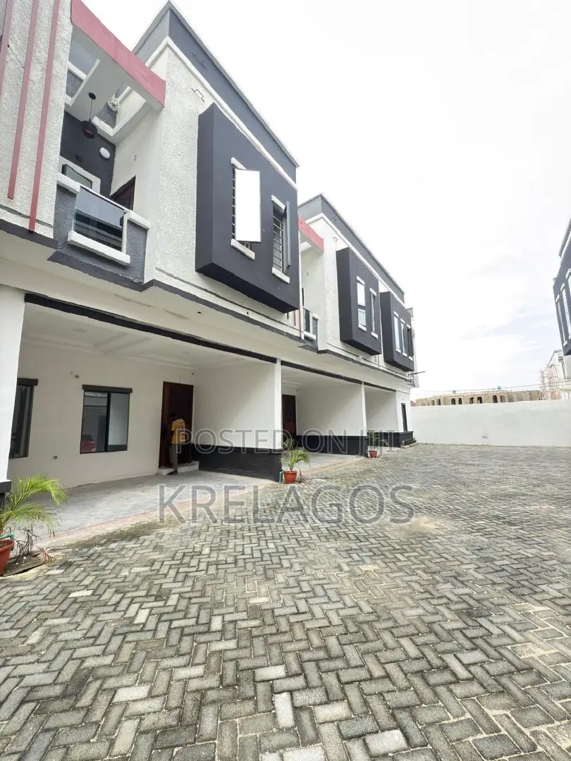 2bdrm Duplex in Orchid, Chevron for sale