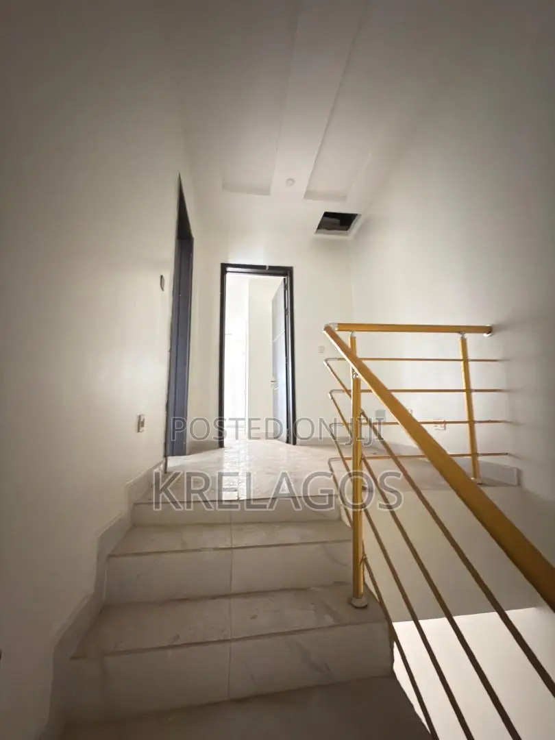 2bdrm Duplex in Orchid, Chevron for sale