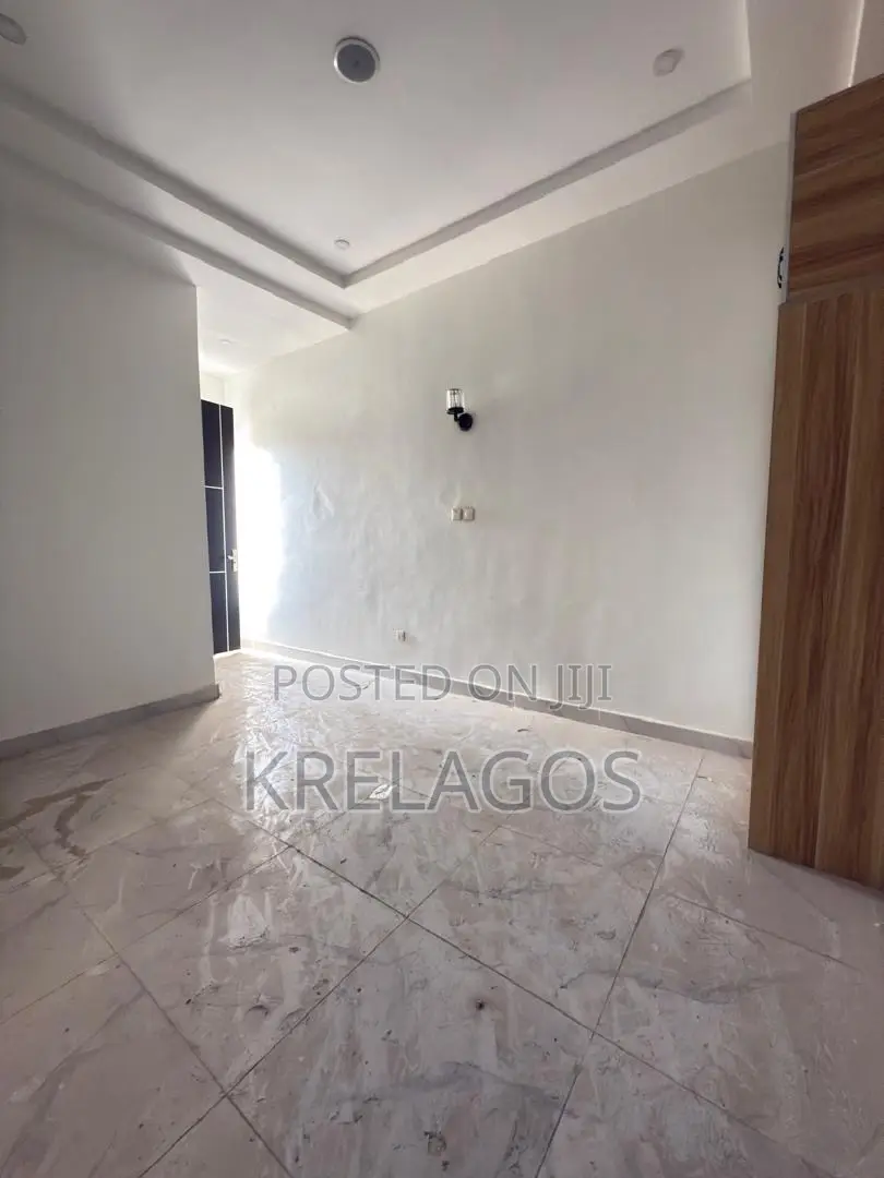 2bdrm Duplex in Orchid, Chevron for sale