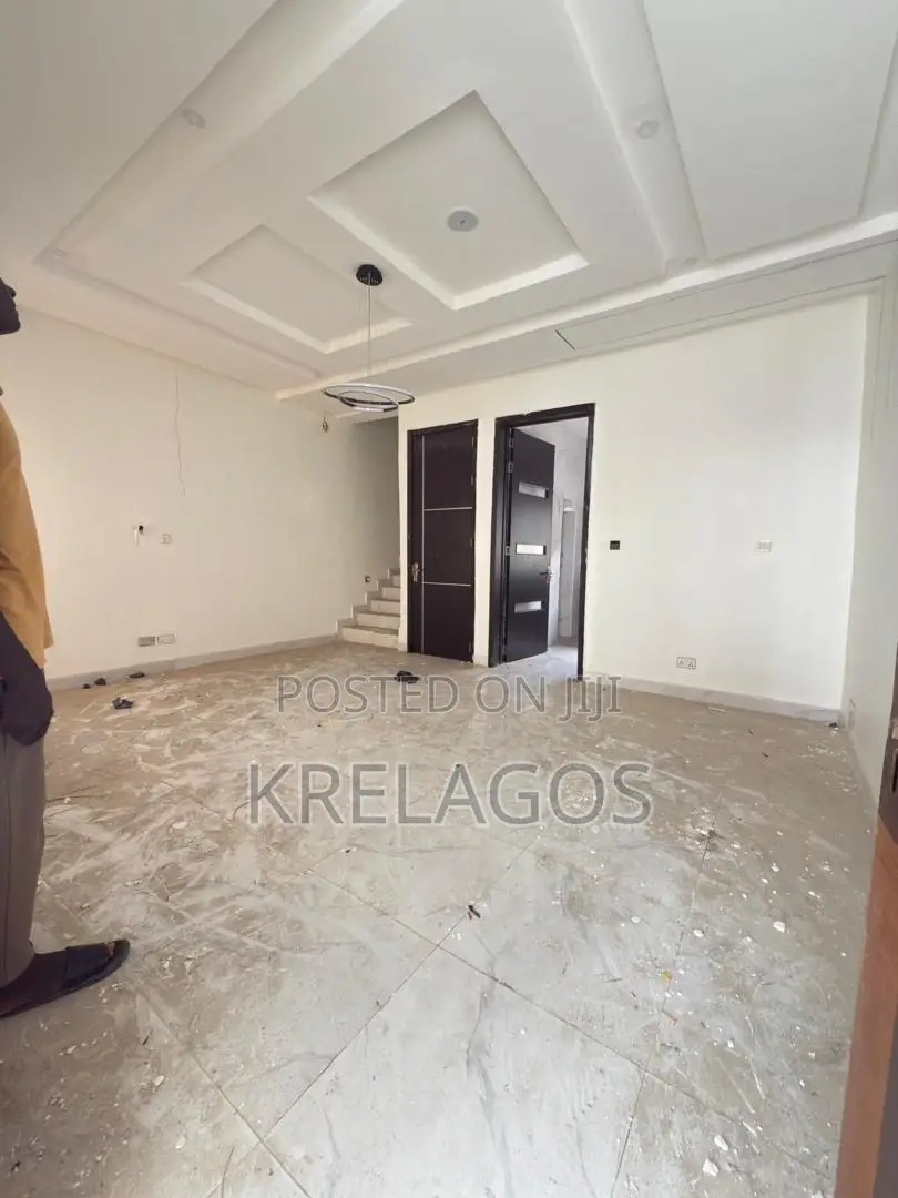 2bdrm Duplex in Orchid, Chevron for sale