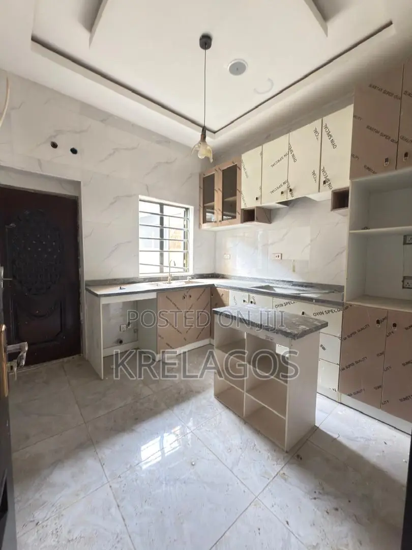 2bdrm Duplex in Orchid, Chevron for sale