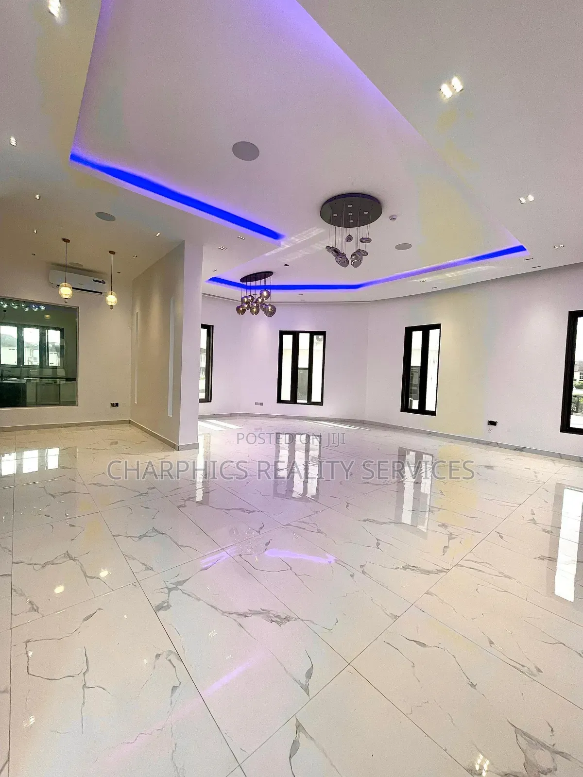 6bdrm Duplex in Osapa london for sale