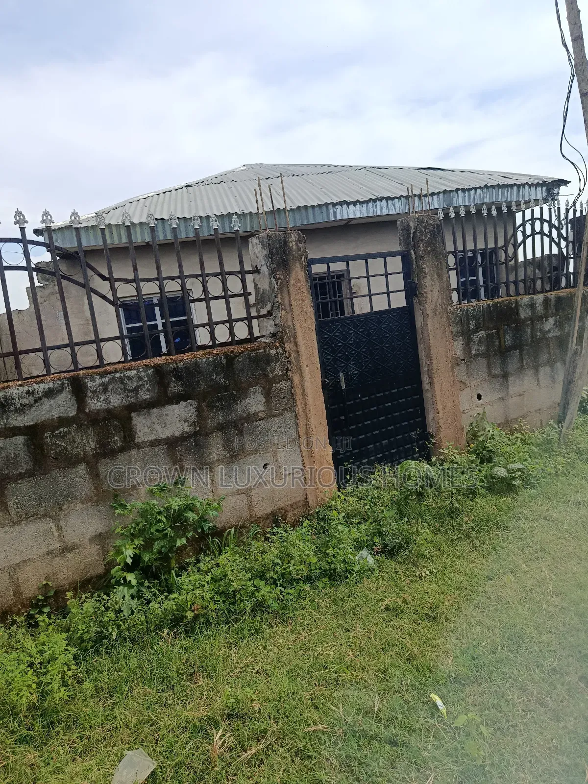 Land With Building for Sale
