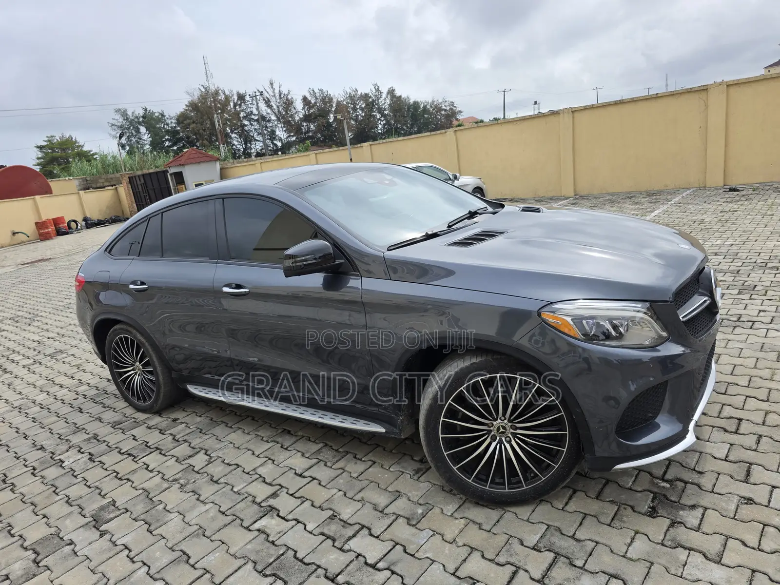 Mercedes-Benz GLE-Class 2016 Gray